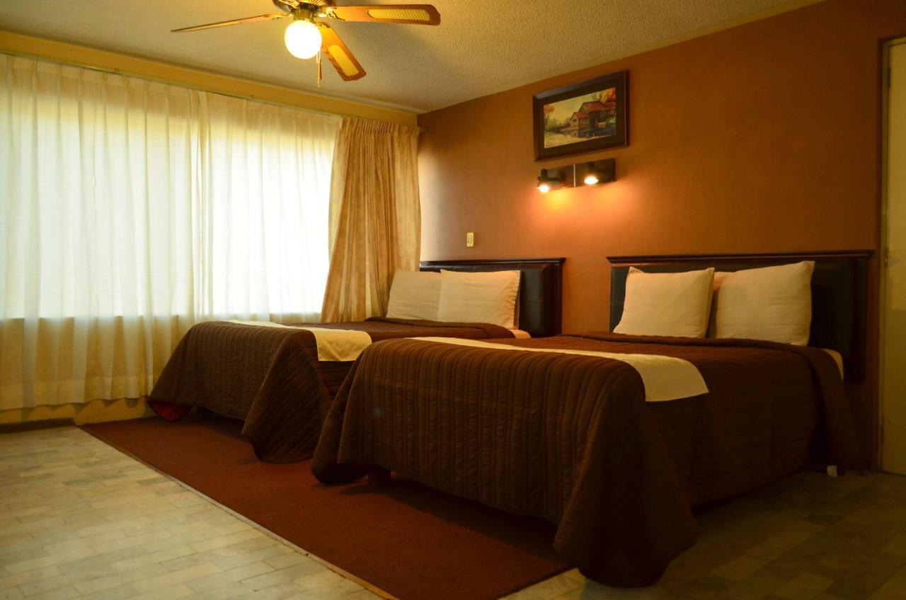 Hotel Flamingo Kristal Irapuato Exterior foto